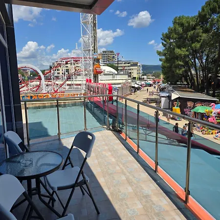 студио на 1 ва линия Sunny Beach